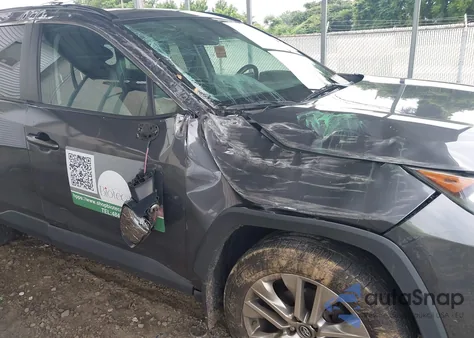 2019 Toyota Rav4 Xle Premium z USA, uszkodzony, nr VIN 2T3A1RFVXKW053134